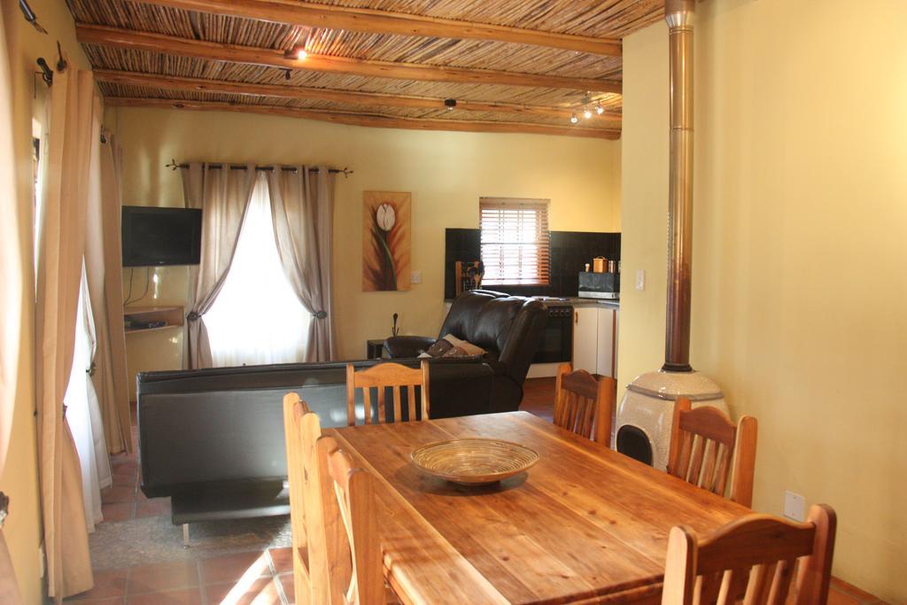 Calais Wine Estate Hostal Paarl Exterior foto