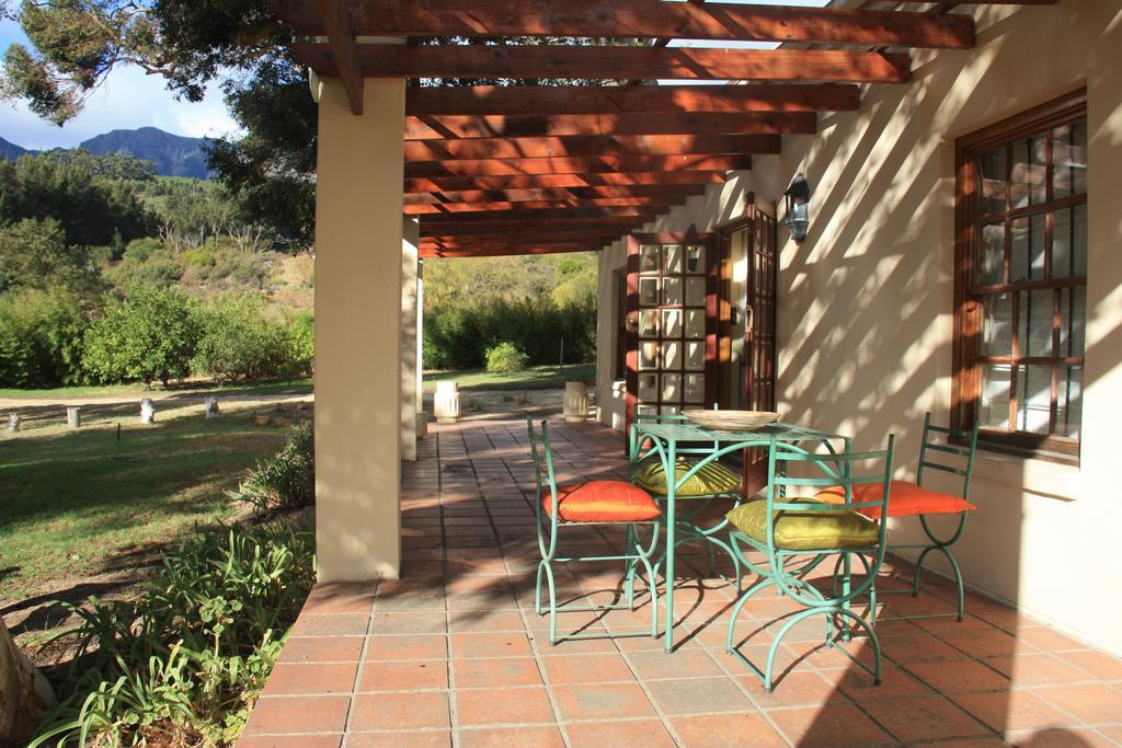 Calais Wine Estate Hostal Paarl Exterior foto